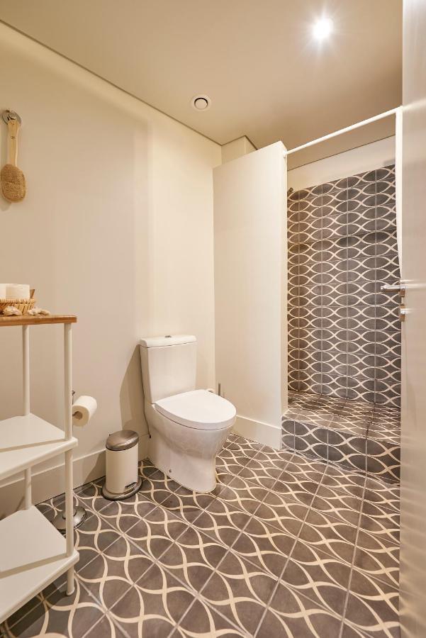 Modern Apartment Bica Dos Olhos Lisbon Room photo